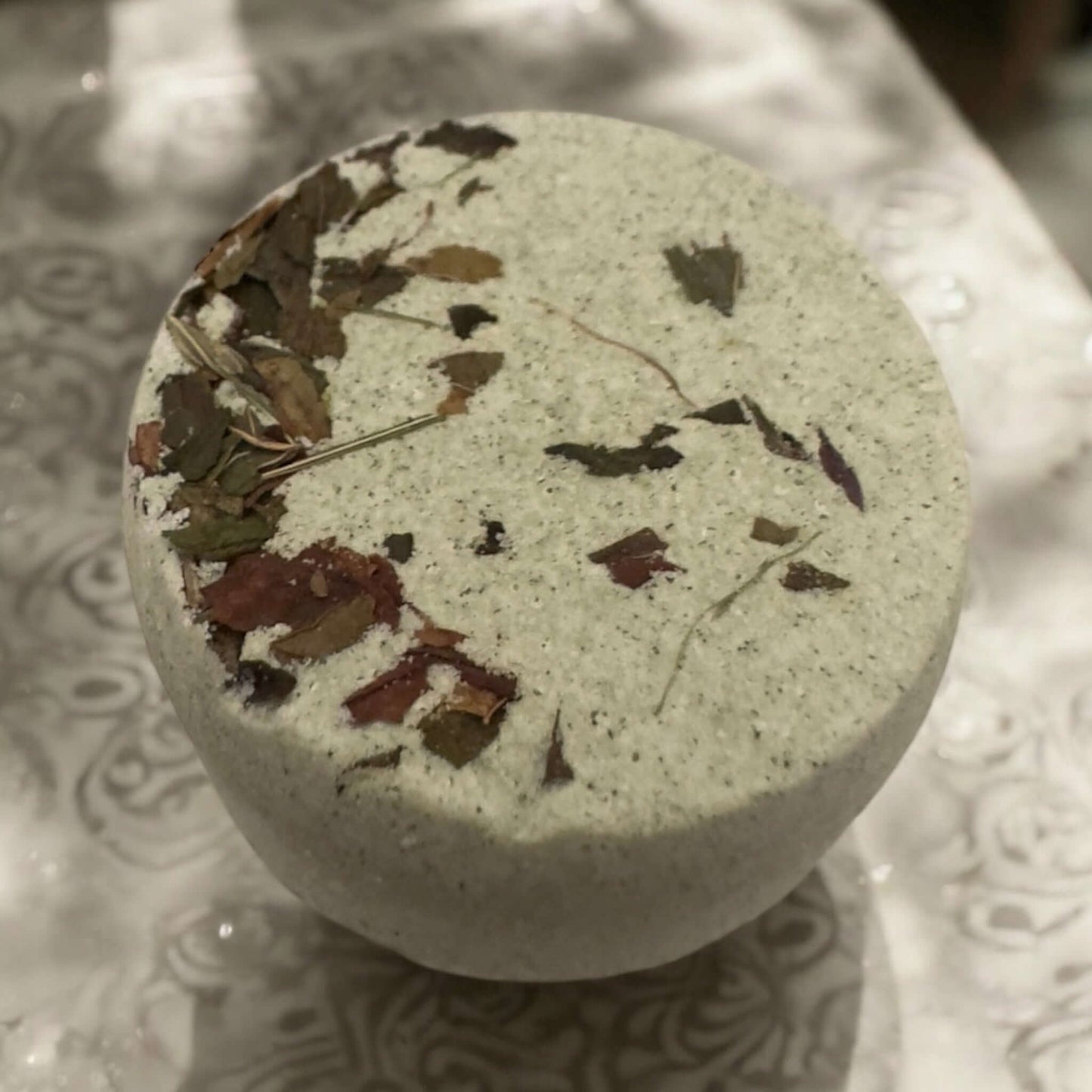 Picture of the peppermint shower steamer from MyUniqueSpirit